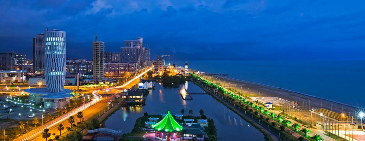 Tg Apartment Sea View Batumi Eksteriør bilde